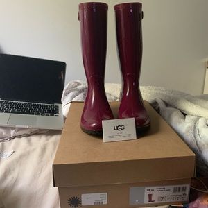 Ugg w/ Shaye rain boots